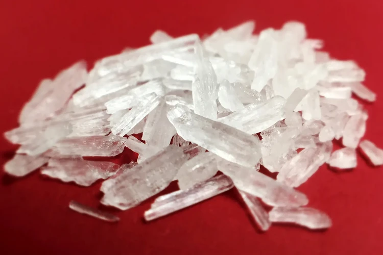 Sự nguy hiểm của Methamphetamine dạng tinh thể