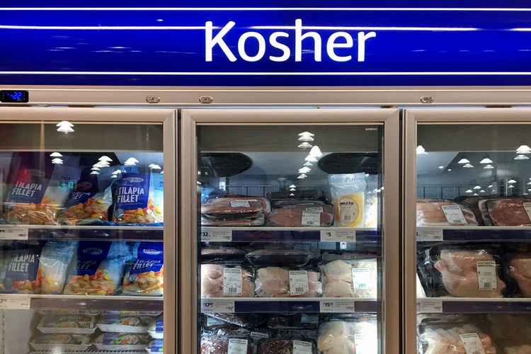 Điều gì làm cho thực phẩm trở thành Kosher?