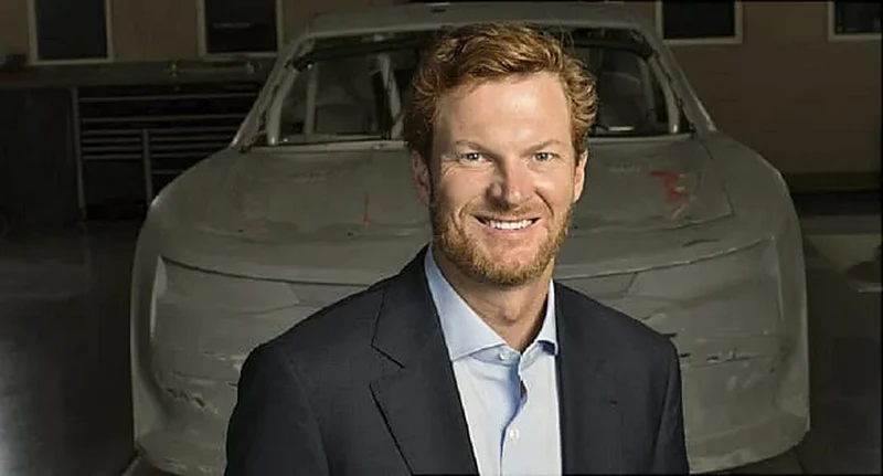 10 câu hỏi dành cho Dale Earnhardt Jr.