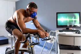 Kiểm tra VO2 Max: Làm thế nào để đo lường và cải thiện kết quả?