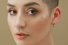 Xỏ khuyên da: Những điều cần biết